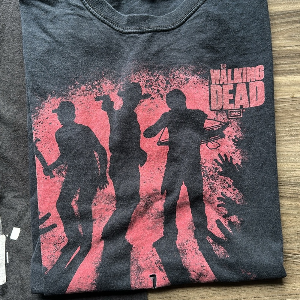 The Walking Dead 4 Tee Bundle - Picture 5 of 9